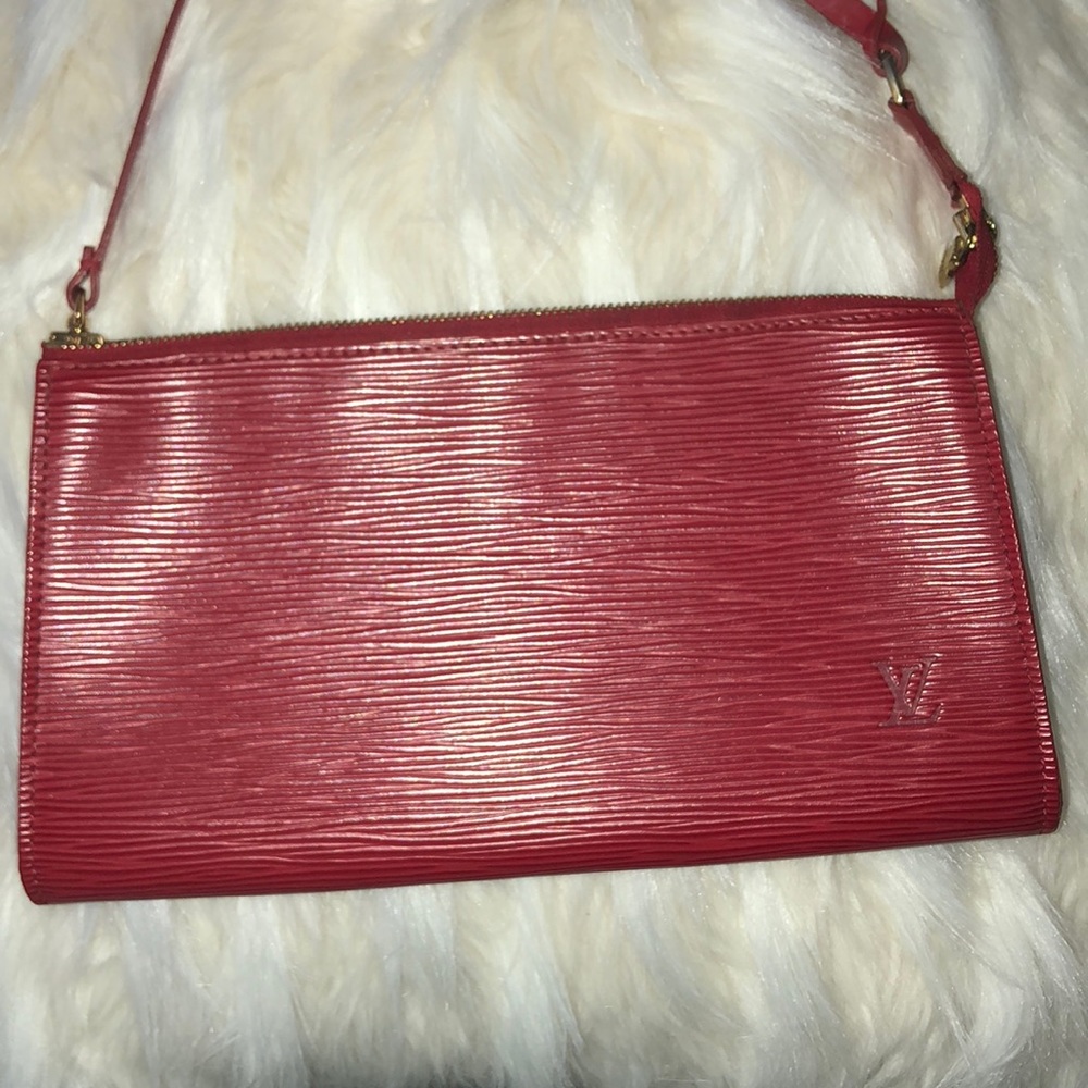 Red Louis Vuitton 💯Authentic